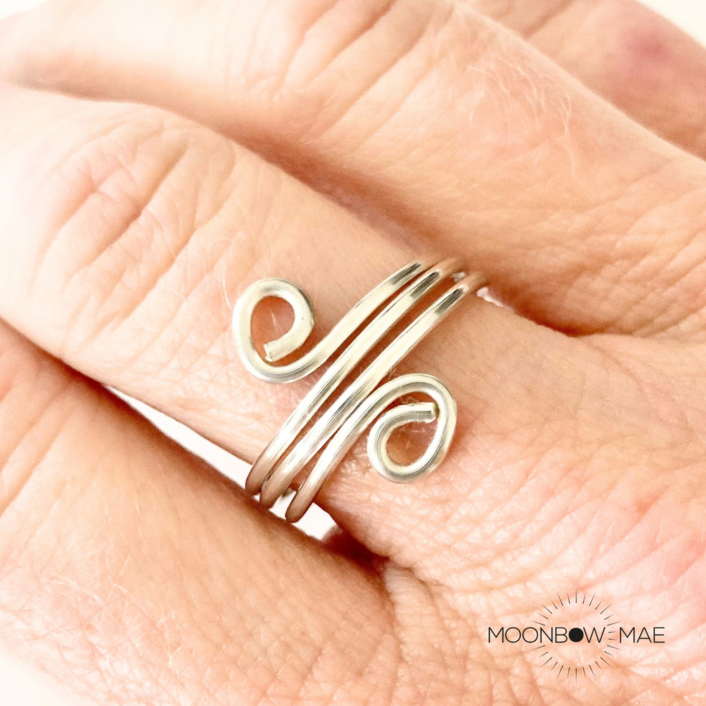 Moonbow Mae 925 Sterling Silver Spiral Ring
