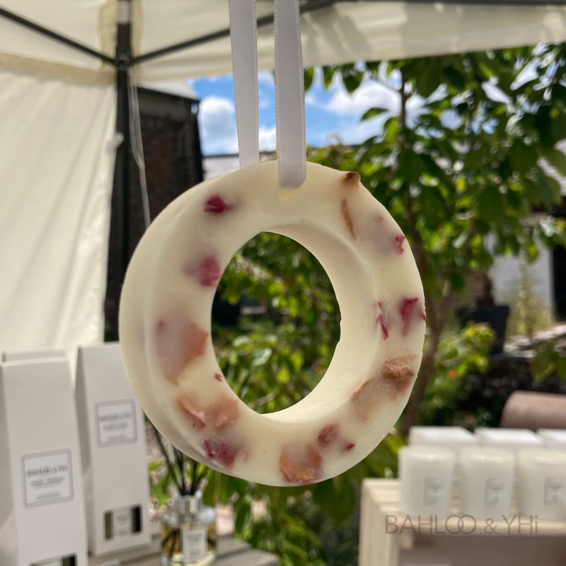 VANILLA ORCHID | BOTANICAL SCENTED WAX HANGER