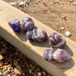 AMETHYST CHEVRON TUMBLED STONE