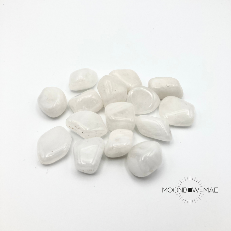 SNOW QUARTZ TUMBLED STONE